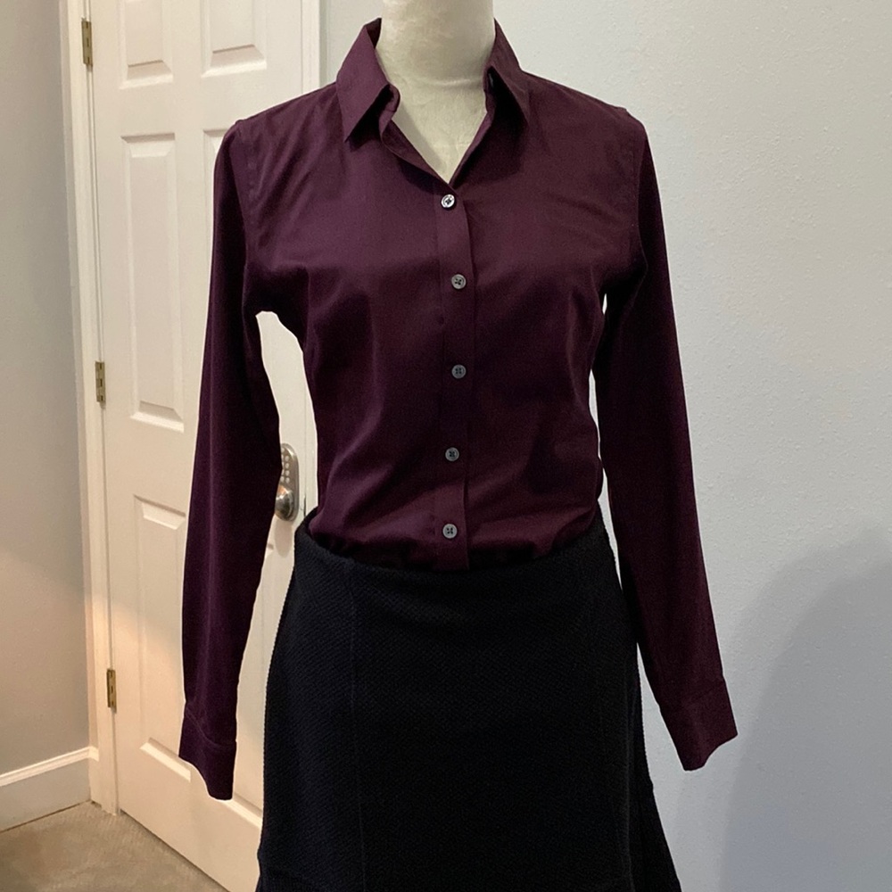 Fitted Top, size 4, eggplant color